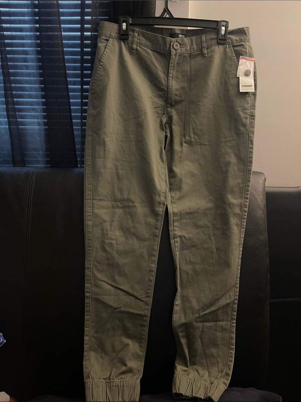 ELWOOD Men’s Elastic Cuff SlimChino Olive Green Jogger Pants Sz 32 NWT